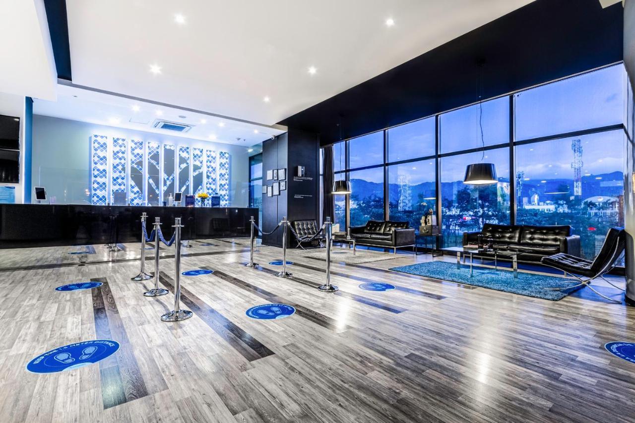 Готель Wyndham Богота Екстер'єр фото Lobby