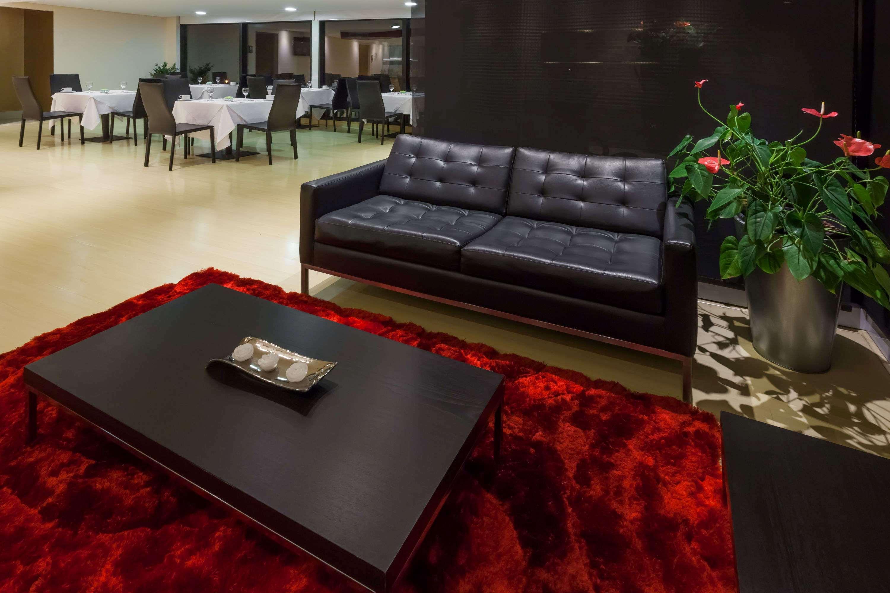Готель Wyndham Богота Екстер'єр фото The lounge at the airport