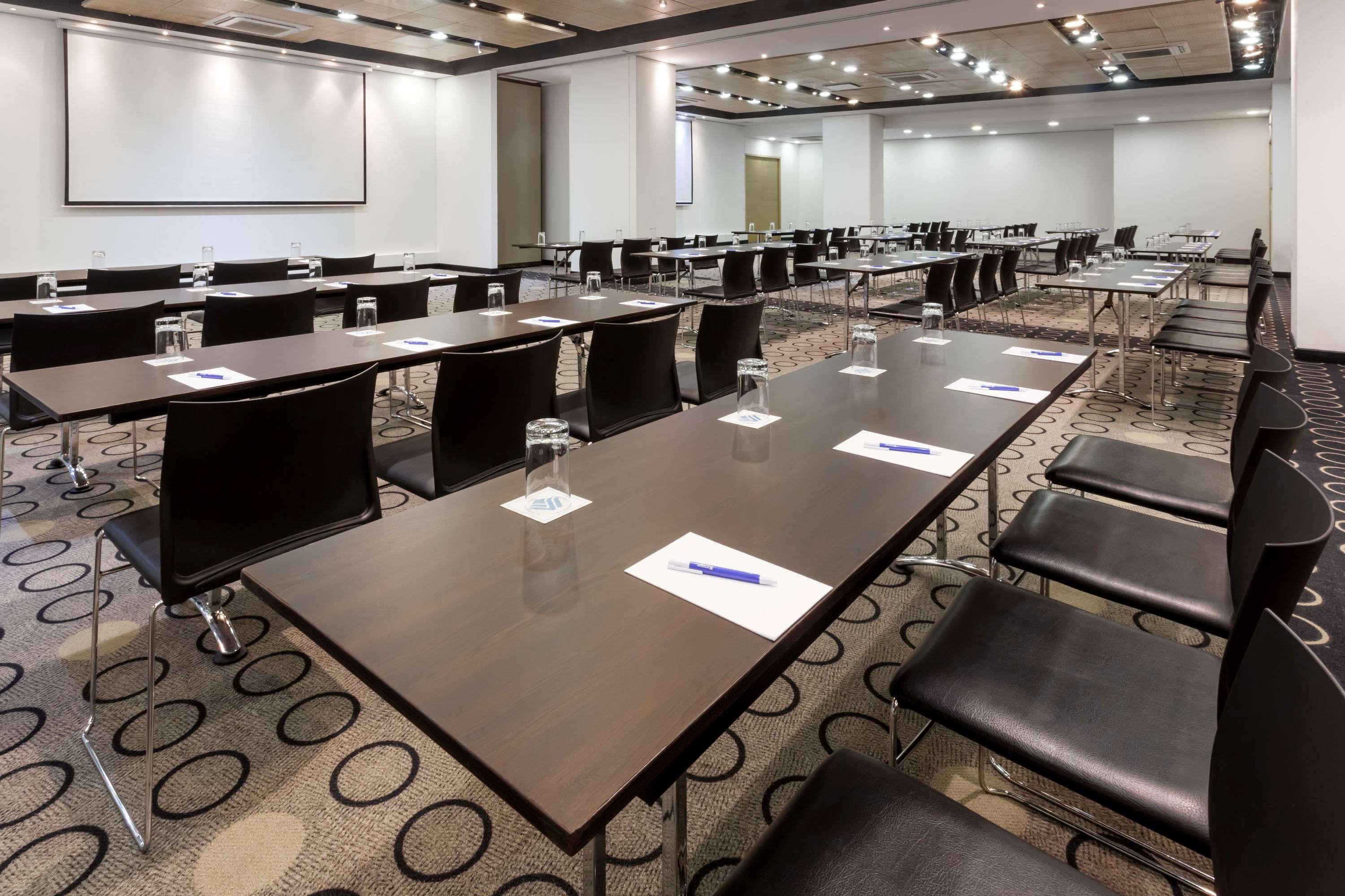 Готель Wyndham Богота Екстер'єр фото Meeting room
