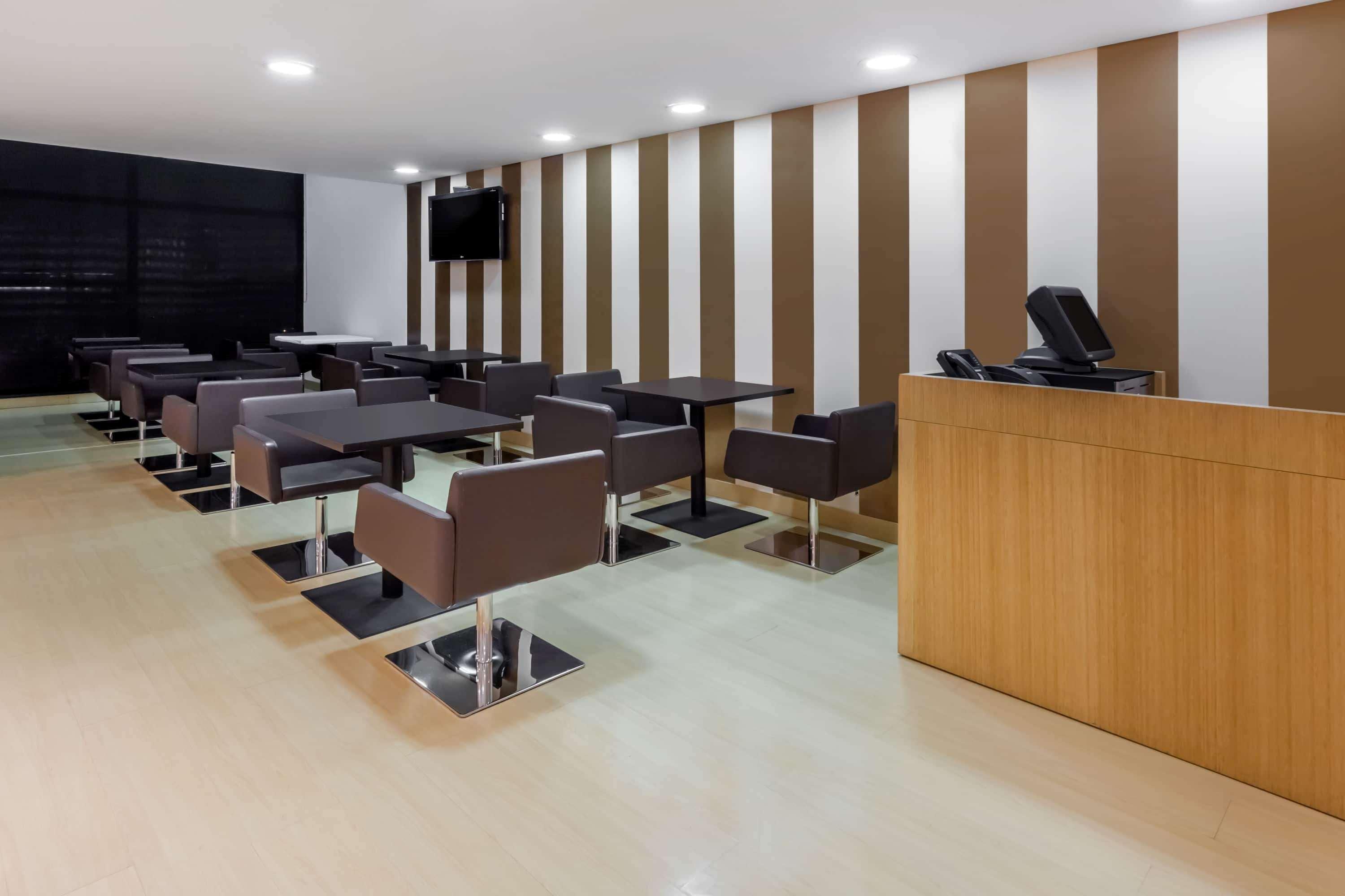 Готель Wyndham Богота Екстер'єр фото The interior of the lounge