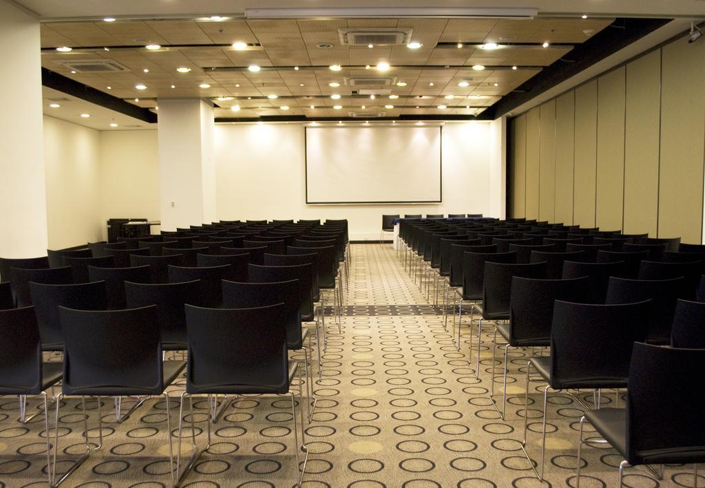 Готель Wyndham Богота Екстер'єр фото A typical conference room