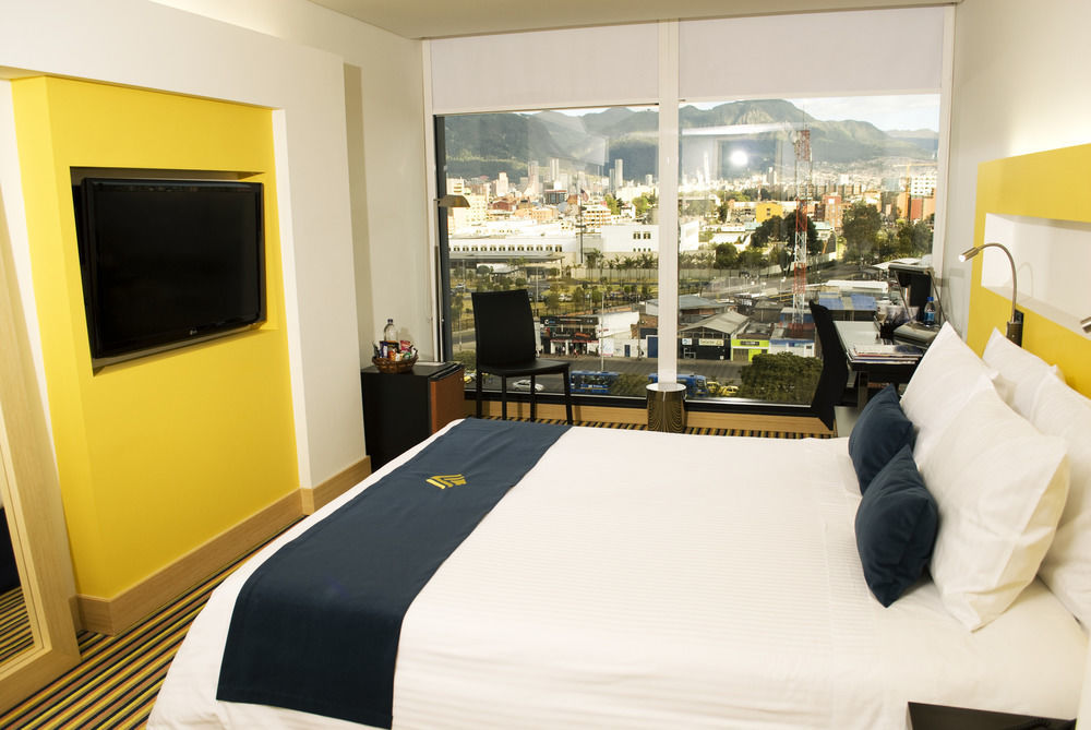 Готель Wyndham Богота Екстер'єр фото A room at the hotel