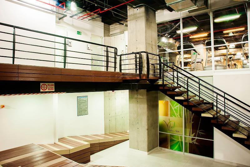 Готель Wyndham Богота Екстер'єр фото Interior of the library