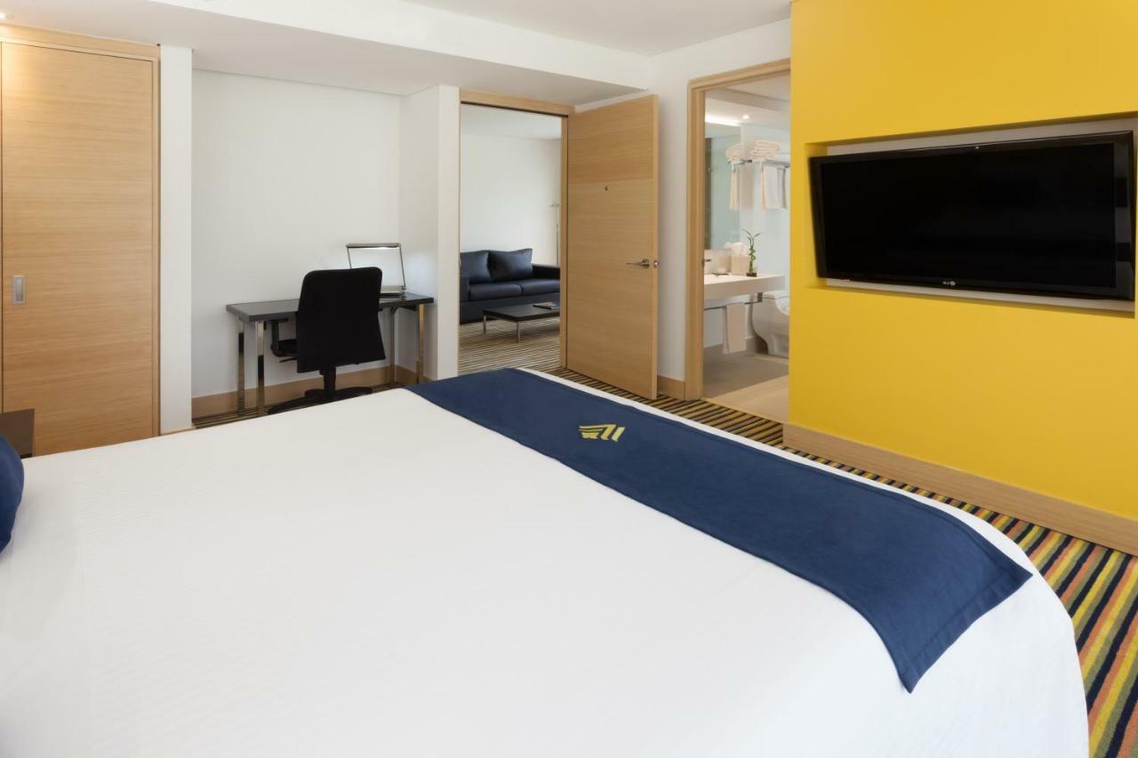 Готель Wyndham Богота Екстер'єр фото A room at the hotel